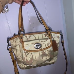 Authentic Coach hand bag!